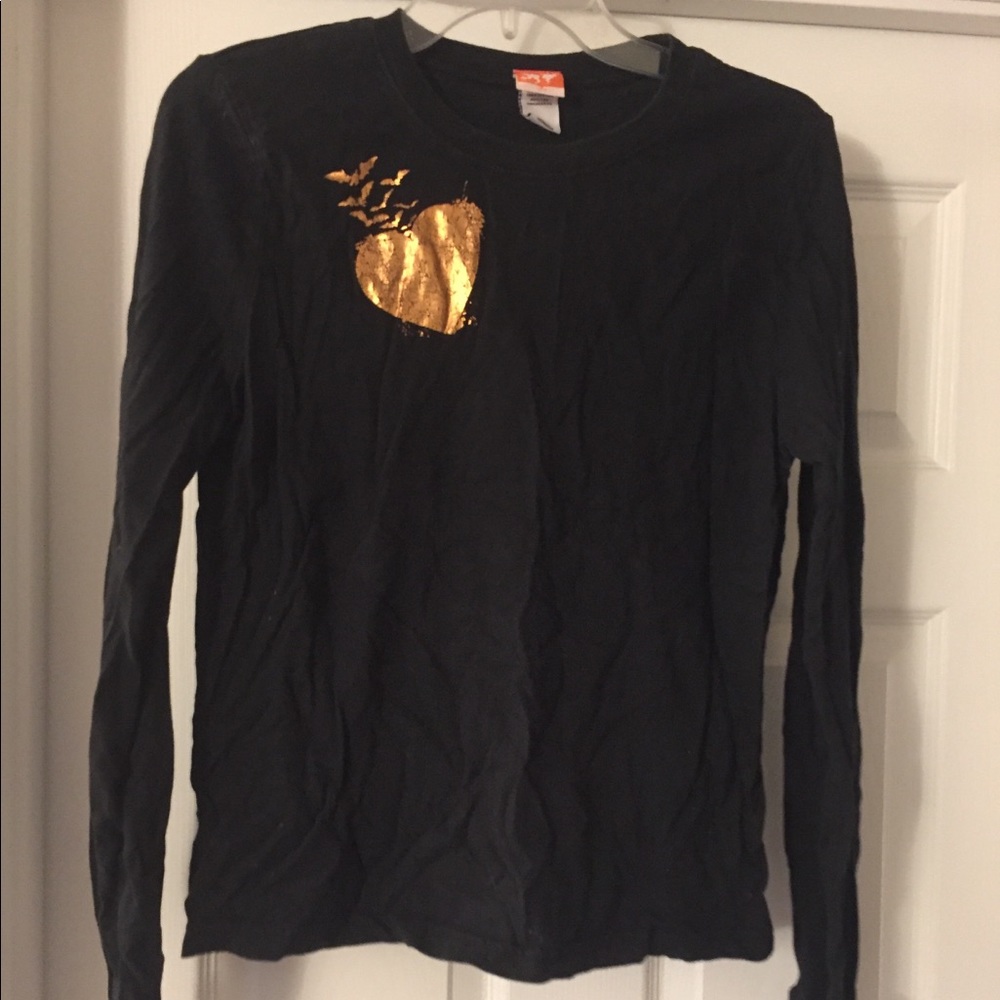 Bat heart tee